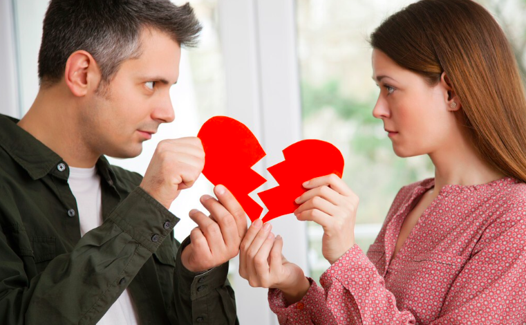 克孜勒苏离婚如何申请财产保全冻结对方账户